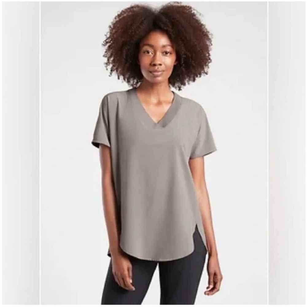 Athleta Zephyr V-Neck
